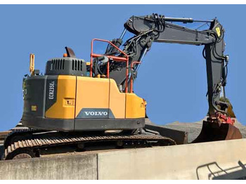 VOLVO ECR235 Bagger