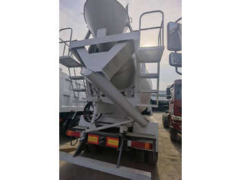 Fahrmischer Sinotruk HOWO 371 Concrete mixer truck: das Bild 4