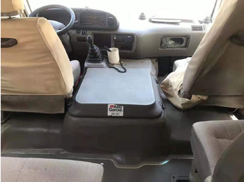 Überlandbus Toyota Coaster: das Bild 3