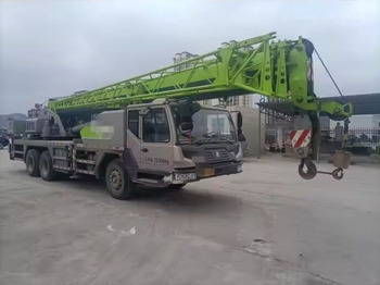 ZOOMLION ZTC250 Mobilkran