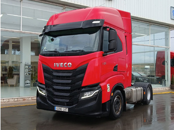 IVECO Sattelzugmaschine