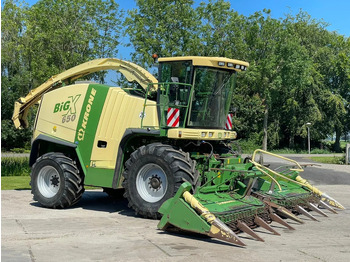 NEW HOLLAND Feldhäcksler