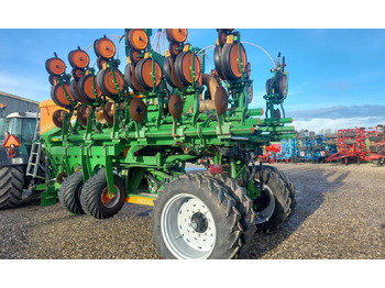 Einzelkornsämaschine Amazone EDX 9000-TC MED GPS: das Bild 4