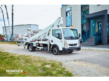 LKW mit Arbeitsbühne