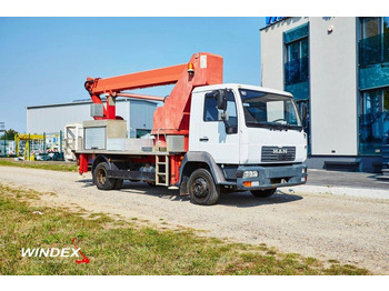 LKW mit Arbeitsbühne