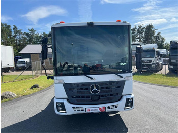 Abrollkipper Mercedes-Benz Econic 2630 L: das Bild 2