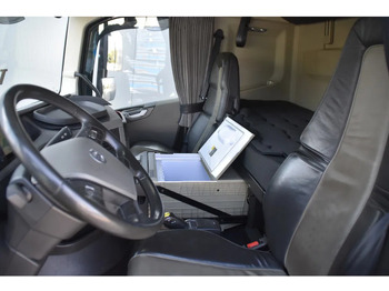Sattelzugmaschine Volvo FH 16.750 Globetrotter XL 6x2 - RETARDER - FULL AIR - PARK. AIRCO - DYNAMIC STEERING - SLIDING FIFTH WHEEL - ALCOA'S - TOP CONDI: das Bild 5