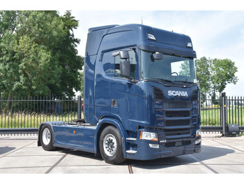 SCANIA S 450 Sattelzugmaschine