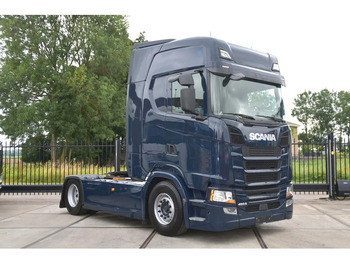SCANIA S 450 Sattelzugmaschine