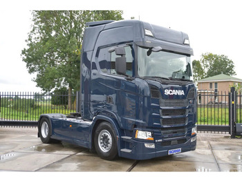 SCANIA S 450 Sattelzugmaschine