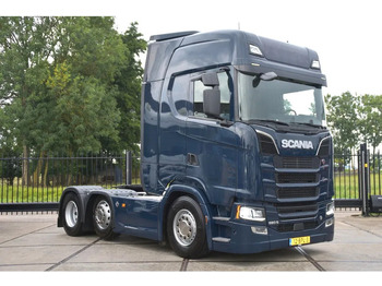 SCANIA S 520 Sattelzugmaschine