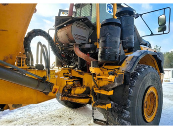 Muldenkipper/ Dumper Volvo A40E: das Bild 2
