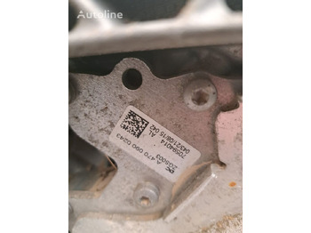Kraftstofffilter für LKW Mercedes-Benz ACTROS MP4 housing   Mercedes-Benz EURO 6 truck: das Bild 3
