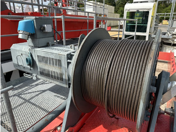 Turmkran LIEBHERR 150 EC-B 8 Litronic: das Bild 3
