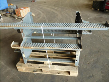 LIEBHERR Fahrerhaus und Interieur