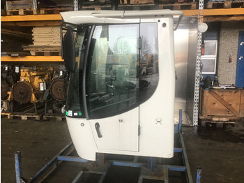 LIEBHERR Fahrerhaus und Interieur