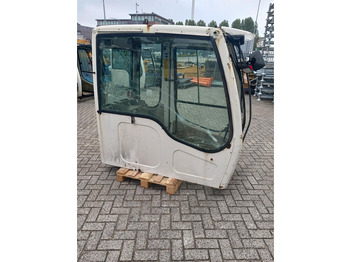 LIEBHERR Fahrerhaus und Interieur