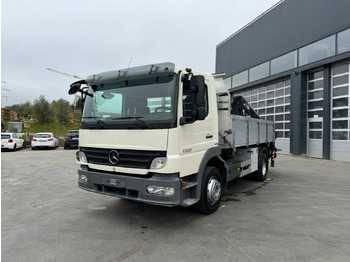 Kipper, Autokran MERCEDES Atego 1329 4x2 Hiab 088-2: das Bild 2