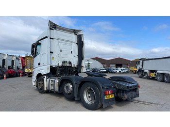 Sattelzugmaschine Mercedes-Benz Actros 2545: das Bild 3