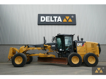 CATERPILLAR 120 Grader