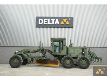 CATERPILLAR Grader