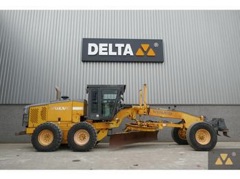 Grader Volvo G720B: das Bild 2