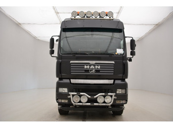 Fahrgestell LKW MAN TGA 28.530 - 6x2: das Bild 2