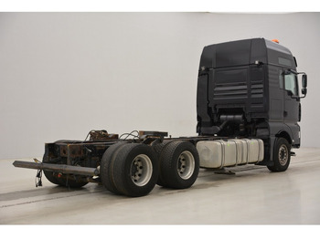 Fahrgestell LKW MAN TGA 28.530 - 6x2: das Bild 4