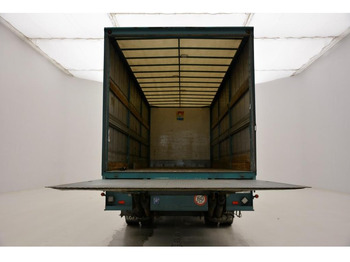 Plane LKW Mercedes-Benz Atego 1823 - damaged engine: das Bild 5