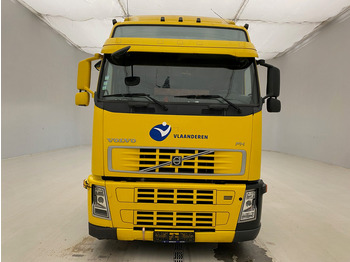 Sattelzugmaschine Volvo FH 400 Globetrotter: das Bild 2