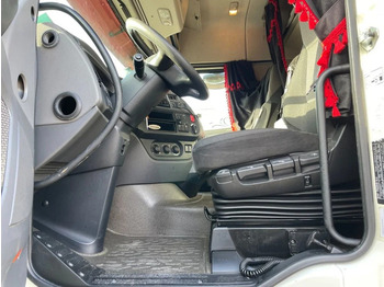 Sattelzugmaschine DAF XF 460 Spacecab Euro 6: das Bild 5