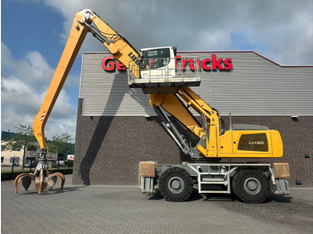 LIEBHERR Umschlagbagger