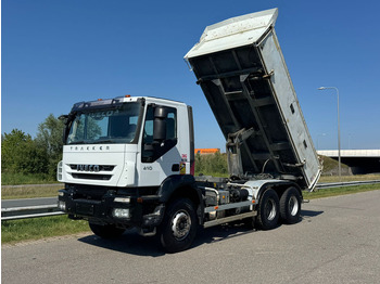 IVECO Trakker Kipper