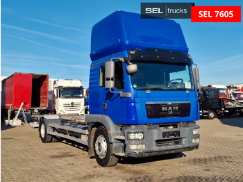 Containerwagen/ Wechselfahrgestell LKW MAN TGM 18.340 4X2 LL / Ladebordwand / 3 Betten: das Bild 3