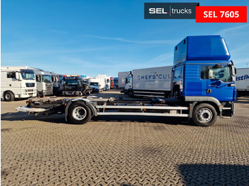 Containerwagen/ Wechselfahrgestell LKW MAN TGM 18.340 4X2 LL / Ladebordwand / 3 Betten: das Bild 4