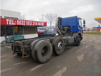 Fahrgestell LKW DAF CF 75.250 6X2: das Bild 4