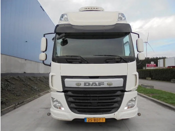 Sattelzugmaschine DAF CF 400 CF85-400: das Bild 2