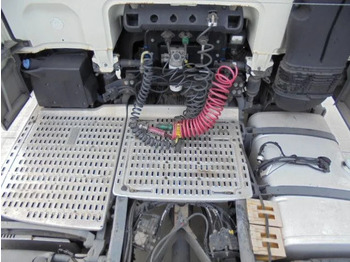Sattelzugmaschine DAF XF 460: das Bild 4