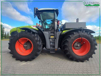 CLAAS Xerion 5000 Traktor