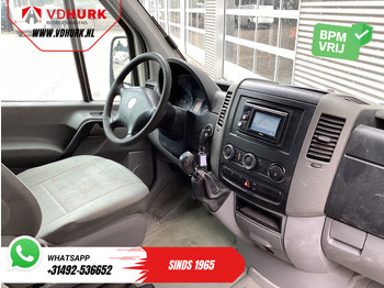 Kastenwagen Volkswagen Crafter 35 2.5 TDI EXPORT ONLY Riem V.V/ APK 5-2026/ Imperiaal/ Gev.stoel/ 2.8T trekverm./ Navi/ Trekhaak/ Airco: das Bild 3