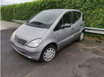 MERCEDES-BENZ Schrägheck