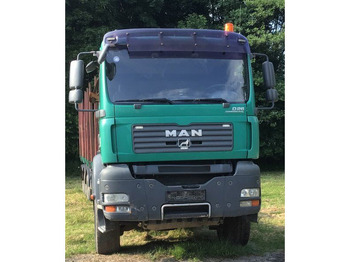 Holztransporter, Autokran MAN TGA 33.480: das Bild 3