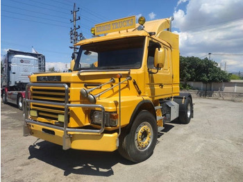 SCANIA T112 Sattelzugmaschine