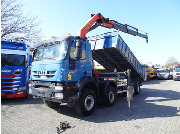 IVECO Trakker Kipper
