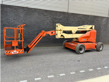 JLG E450AJ Gelenkarmbühne