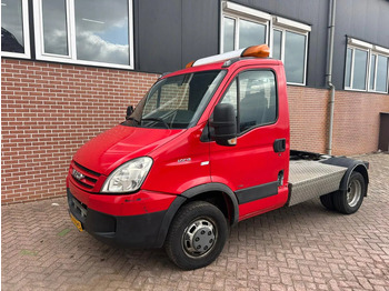 IVECO Daily Sattelzugmaschine