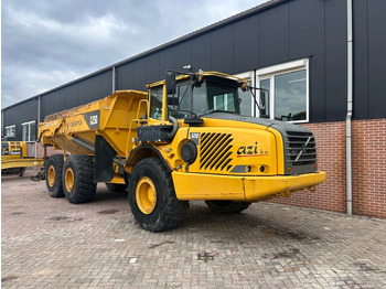 Knickgelenkter Dumper Volvo A25D: das Bild 3