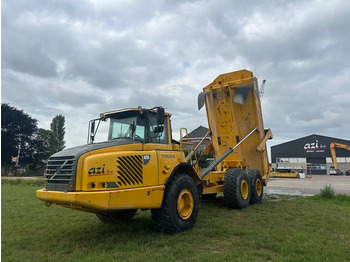 Knickgelenkter Dumper Volvo A25D: das Bild 2