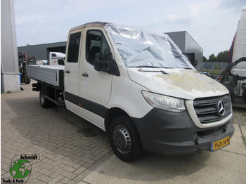 MERCEDES-BENZ Sprinter Fahrerhaus und Interieur