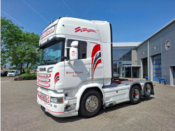 SCANIA R 520 Sattelzugmaschine